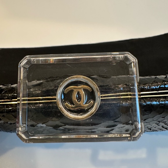 Chanel Authentic Python Perfume Bottle Clasp Clutch bag - VERY RARE & PRISTINE. - Picture 6 of 8